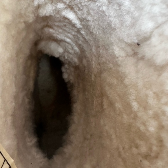 UGG Australia Kensington Brown Leather Boots with Shearling Lining - Picture 9 of 10